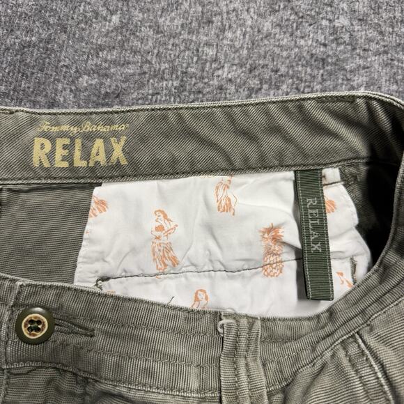 Tommy Bahama Relax Cargo Shorts Men's 38 Green Canvas Tencel Blend Bermuda - Picture 2 of 7